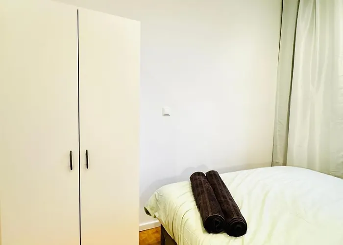 Bright Private In 4br Near Kaufpark Alterlaa * Bécs
