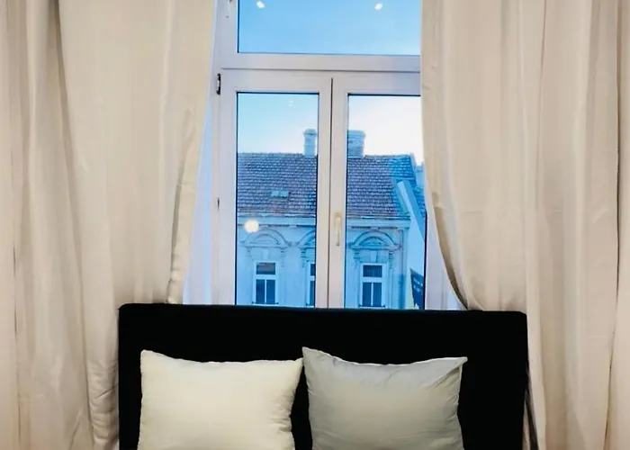 Apartman Bright Private In 4br Near Kaufpark Alterlaa Bécs