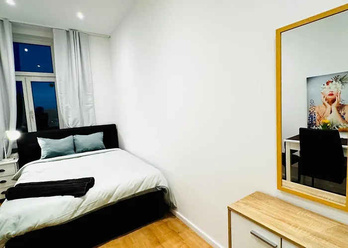 Apartman Bright Private In 4br Near Kaufpark Alterlaa Bécs