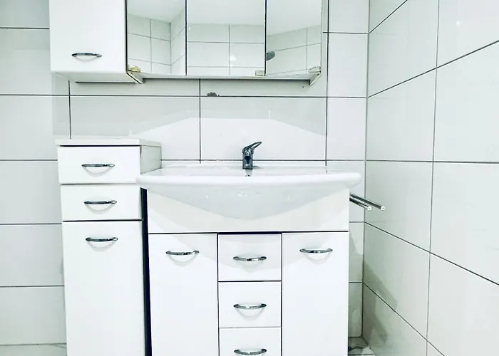 Bright Private In 4br Near Kaufpark Alterlaa